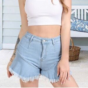 NWT CXXQ High Waisted Denim Shorts, Flared Frayed Hems, Size Large, Summer